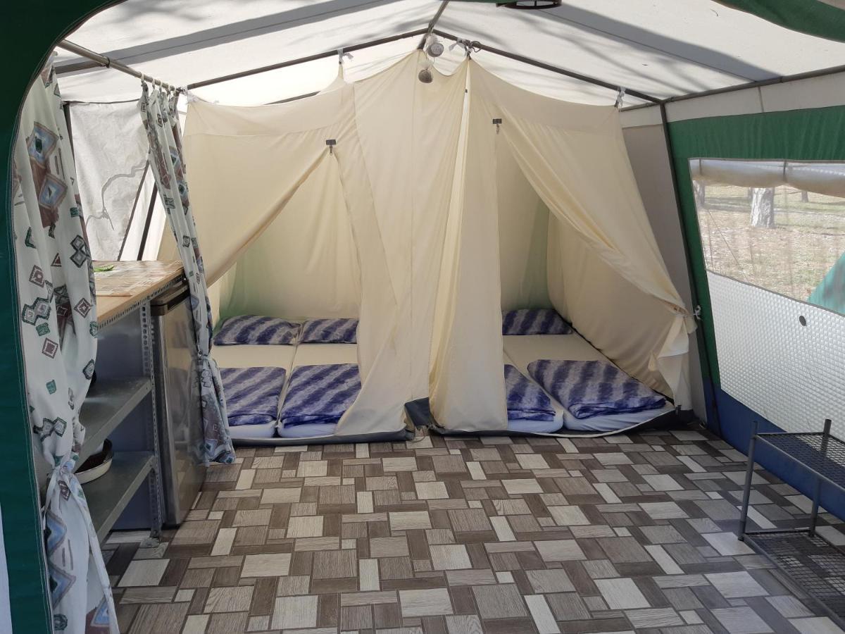 מלון Ražanac Camping Planik מראה חיצוני תמונה