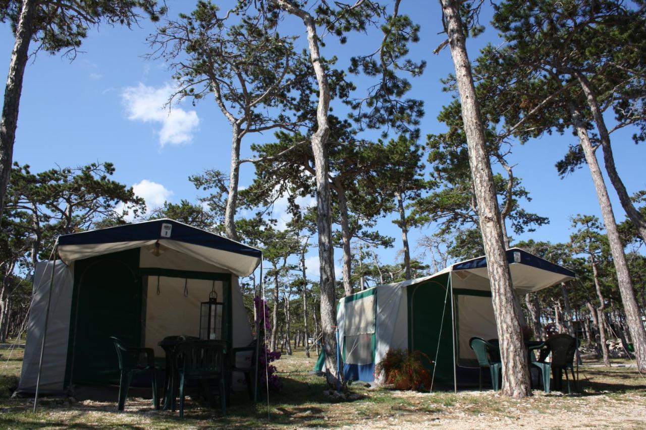 מלון Ražanac Camping Planik מראה חיצוני תמונה