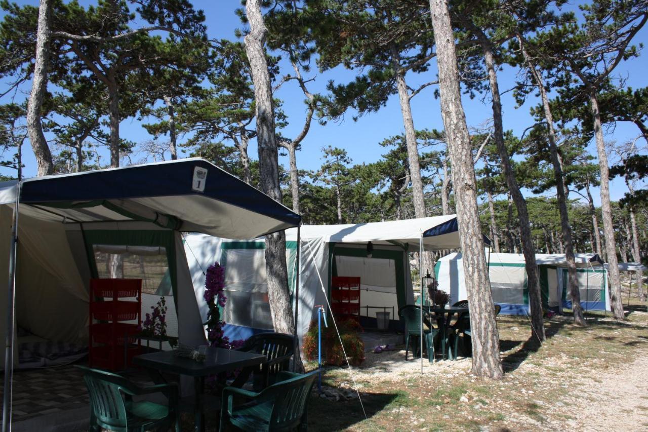 מלון Ražanac Camping Planik מראה חיצוני תמונה