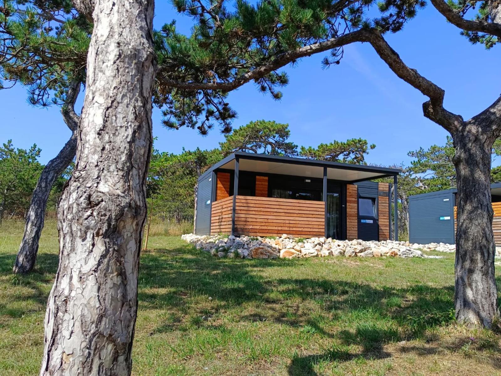 מלון Ražanac Camping Planik מראה חיצוני תמונה