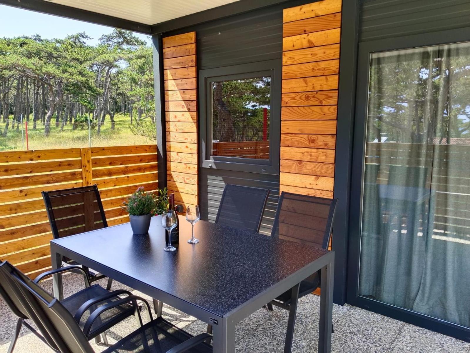 מלון Ražanac Camping Planik מראה חיצוני תמונה